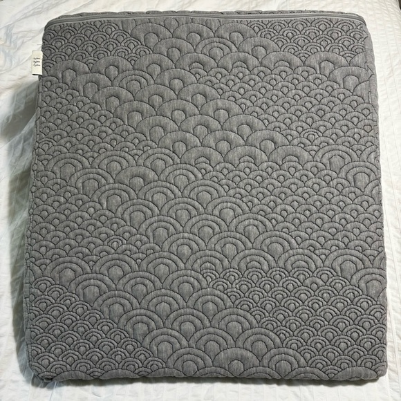 Brentwood Home Gel Memory Foam Wedge Grey Quilted Pillow - Picture 2 of 11